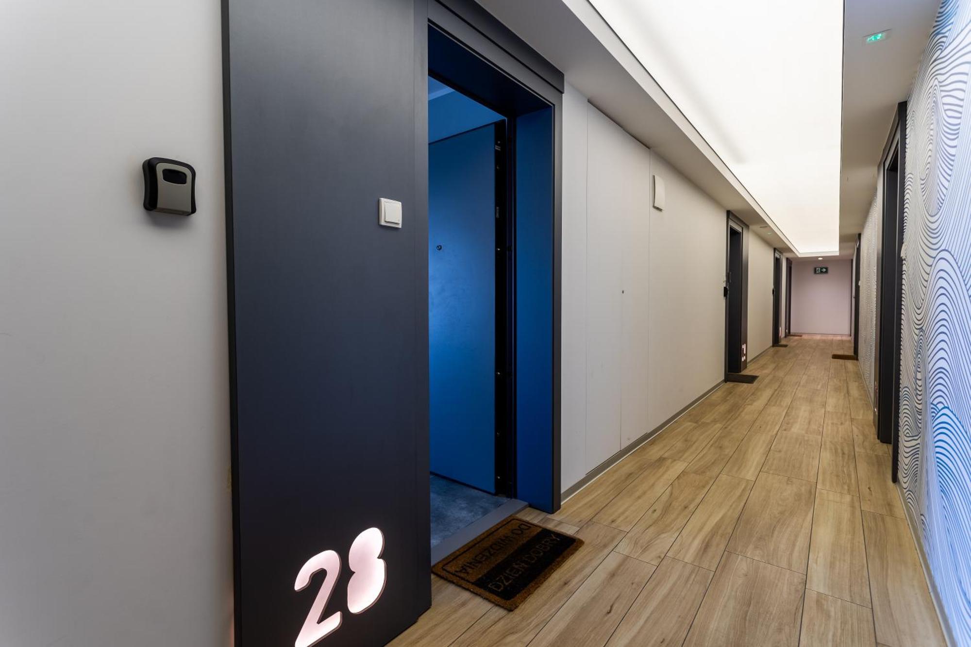 Apartament Batorego 7 Z Parkingiem กดิเนีย ภายนอก รูปภาพ