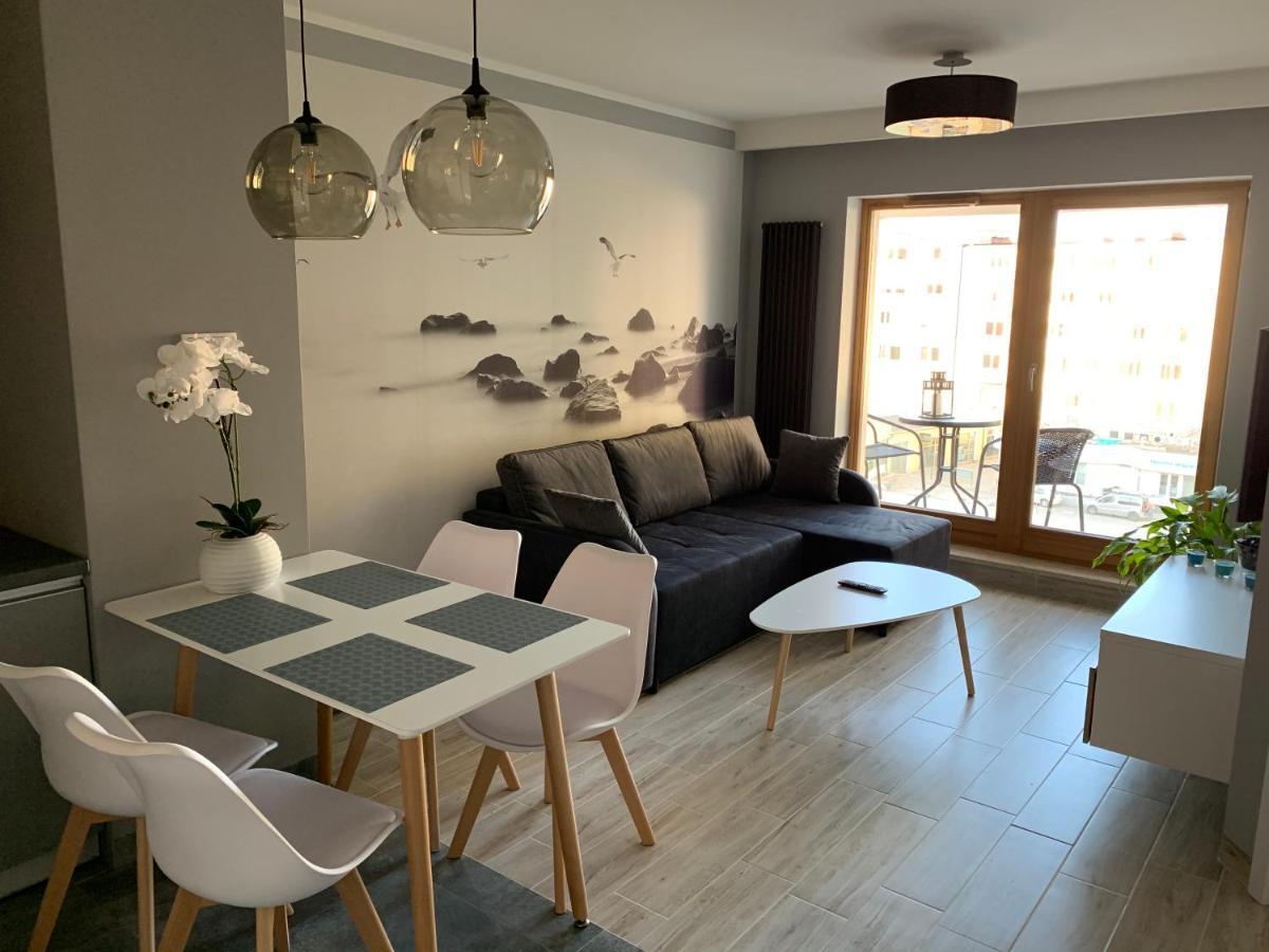 Apartament Batorego 7 Z Parkingiem กดิเนีย ภายนอก รูปภาพ