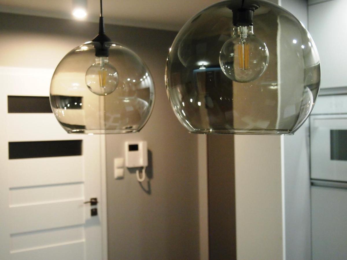 Apartament Batorego 7 Z Parkingiem กดิเนีย ภายนอก รูปภาพ