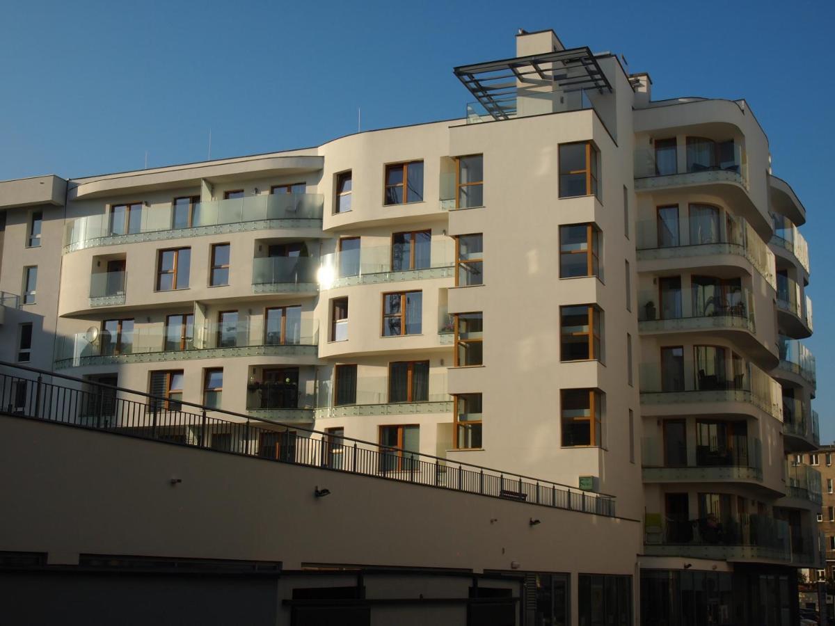 Apartament Batorego 7 Z Parkingiem กดิเนีย ภายนอก รูปภาพ