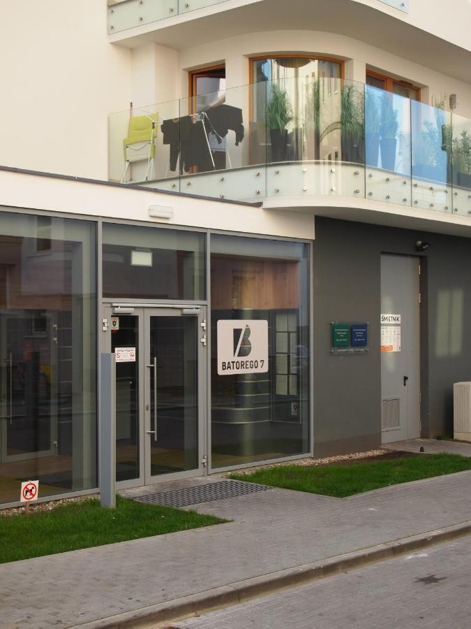 Apartament Batorego 7 Z Parkingiem กดิเนีย ภายนอก รูปภาพ